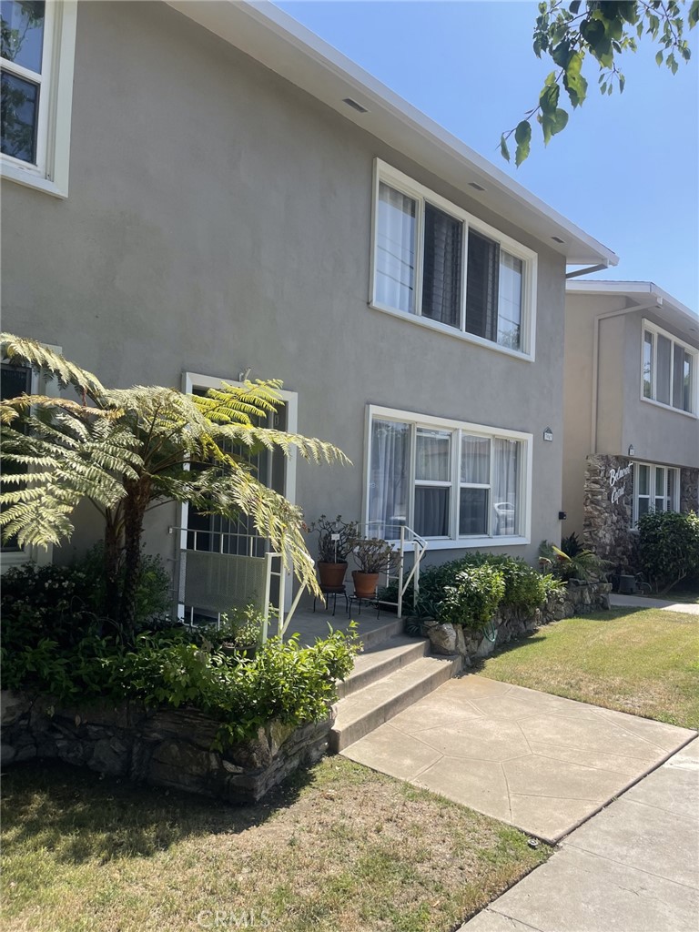 3042 E 3rd St Unit 3, Long Beach, CA 90814 - photo 2