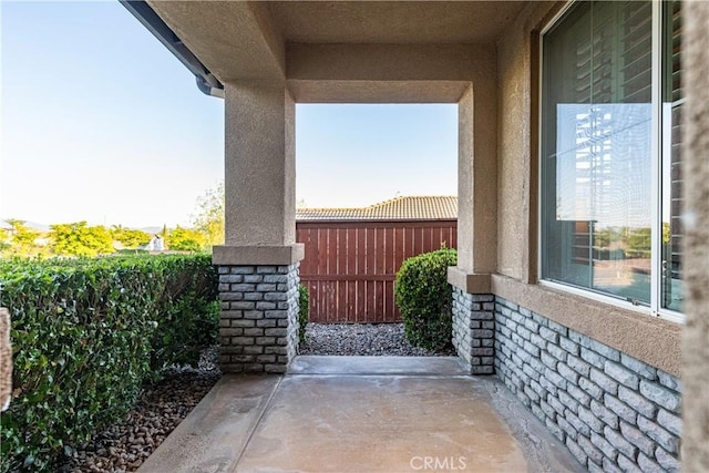 35467 Meadow Park Cir, Wildomar, CA 92595 - fenced backyard with a patio