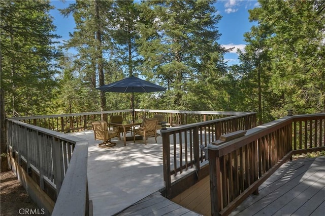 26873 Huron Rd, Lake Arrowhead, CA 92317 - view of wooden terrace