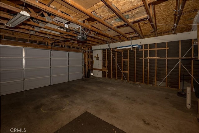 2917 Fairfield Ave, Palmdale, CA 93550 - garage with a garage door opener