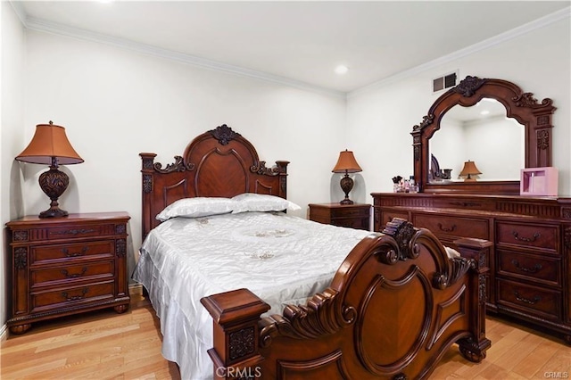 7060 Morse Ave, North Hollywood, CA 91605 - bedroom featuring light wood-style flooring, recessed lighting, and ornamental molding