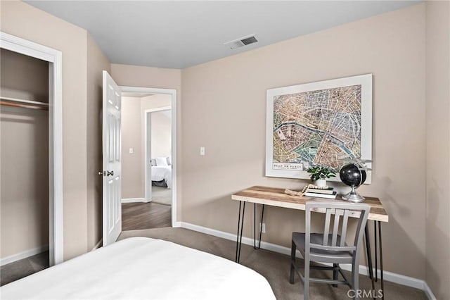 2078 Mansfield Ct, Chico, CA 95928 - bedroom featuring baseboards and carpet floors
