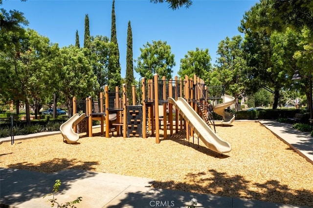 180 Guinevere, Irvine, CA 92620 - view of community jungle gym