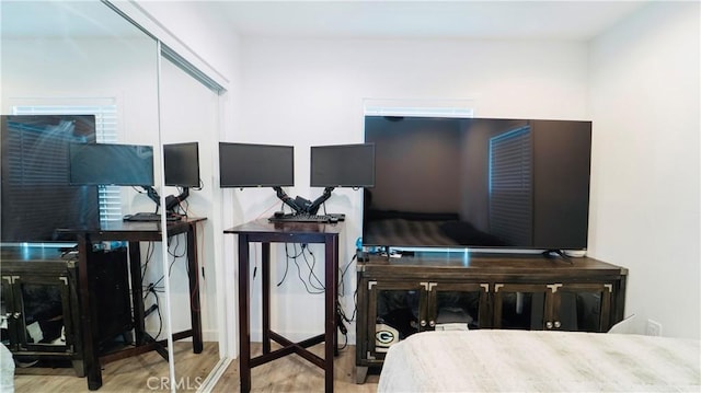 658 W 120th St, Los Angeles, CA 90044 - bedroom featuring wood finished floors