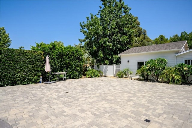 17437 Chase St, Northridge, CA 91325 - view of patio