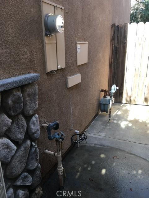 2237 Pajaro St, Oxnard, CA 93030 - exterior view of stucco siding