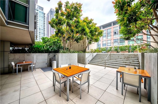 1155 S Grand Ave Unit 1008, Los Angeles, CA 90015 - view of patio / terrace with outdoor dining area