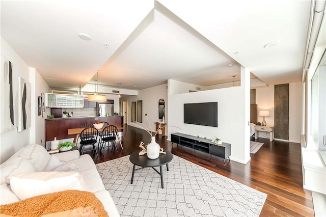 1155 S Grand Ave Unit 1008, Los Angeles, CA 90015 - living area featuring wood finished floors