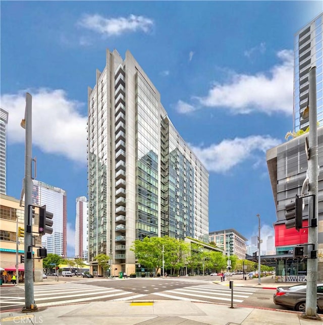 1155 S Grand Ave Unit 1008, Los Angeles, CA 90015 - view of property featuring a view of city