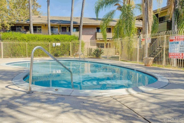 2041 E Grand Ave E Unit 3, Escondido, CA 92027 - view of community pool