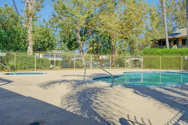 2041 E Grand Ave E Unit 3, Escondido, CA 92027 - community pool with a patio