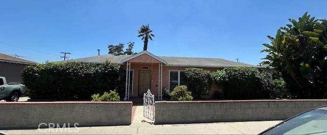 1220 W L St, Wilmington, CA 90744 - view of front of home