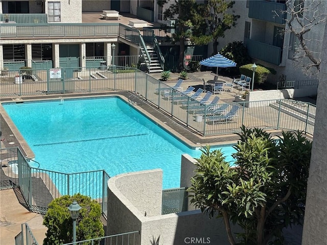 550 W Regent St Unit 338, Inglewood, CA 90301 - community pool featuring a patio area