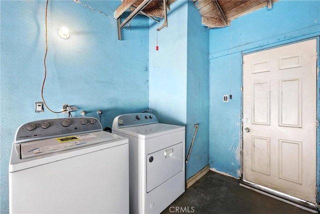 16874 Athol St, Fontana, CA 92335 - laundry room featuring washer and clothes dryer