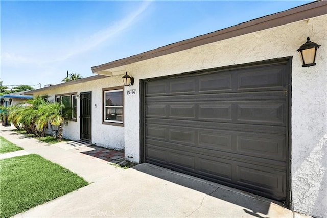 16874 Athol St, Fontana, CA 92335 - garage with driveway