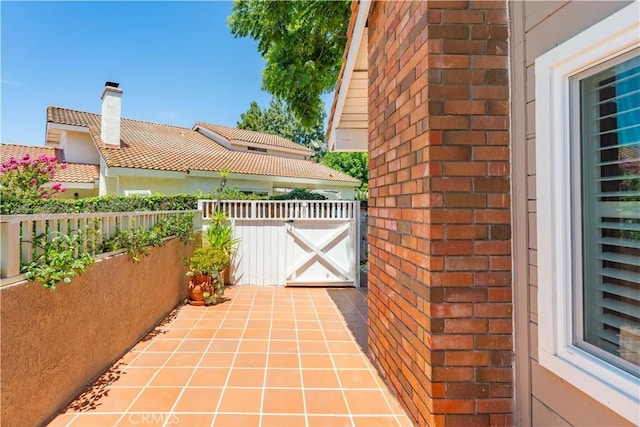 24046 Lindley St, Mission Viejo, CA 92691 - view of patio featuring a gate
