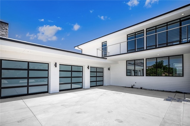 1912 Edgefair Ln, Redlands, CA 92373 - view of front facade with driveway