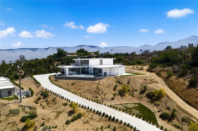 1912 Edgefair Ln, Redlands, CA 92373 - back of house with a mountain view