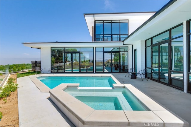 1912 Edgefair Ln, Redlands, CA 92373 - view of swimming pool with a patio and a pool with connected hot tub