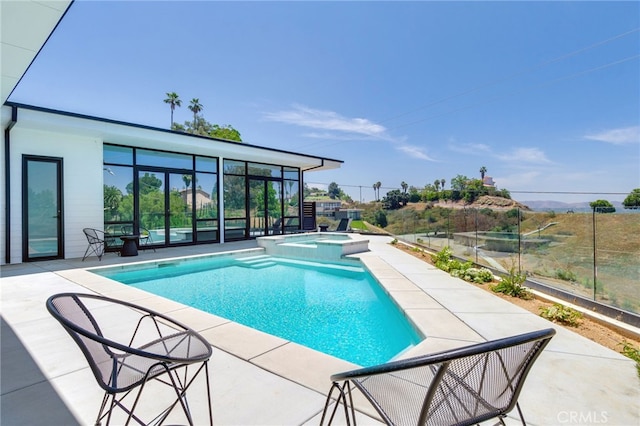 1912 Edgefair Ln, Redlands, CA 92373 - view of swimming pool featuring a patio and a pool with connected hot tub