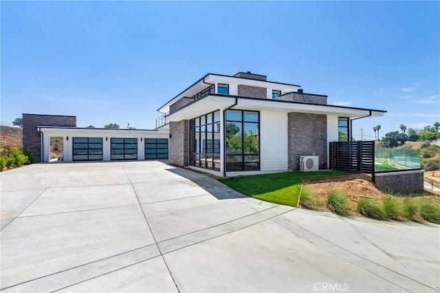 1912 Edgefair Ln, Redlands, CA 92373 - view of contemporary home