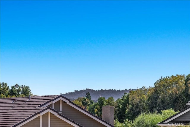 24532 La Cienega St, Laguna Hills, CA 92653 - exterior view of a tiled roof