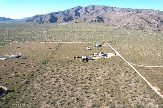 64 La Mesa Rd, Apple Valley, CA 92308