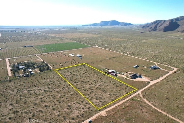 64 La Mesa Rd, Apple Valley, CA 92308