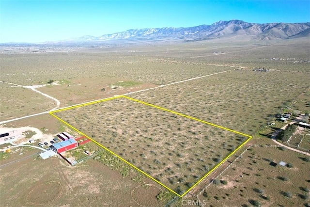 64 La Mesa Rd, Apple Valley, CA 92308