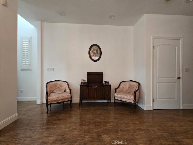 7242 Hesperia Ave, Reseda, CA 91335 - photo 10