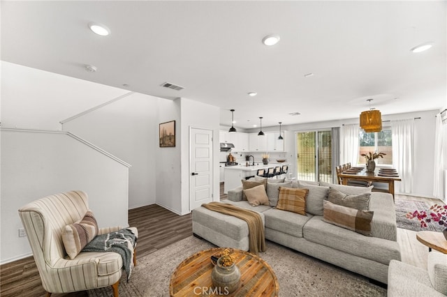872 Bluebell Way, Beaumont, CA 92223 - living area with recessed lighting and wood finished floors