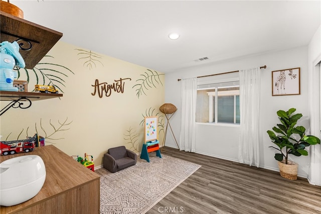 872 Bluebell Way, Beaumont, CA 92223 - playroom with wood finished floors and recessed lighting