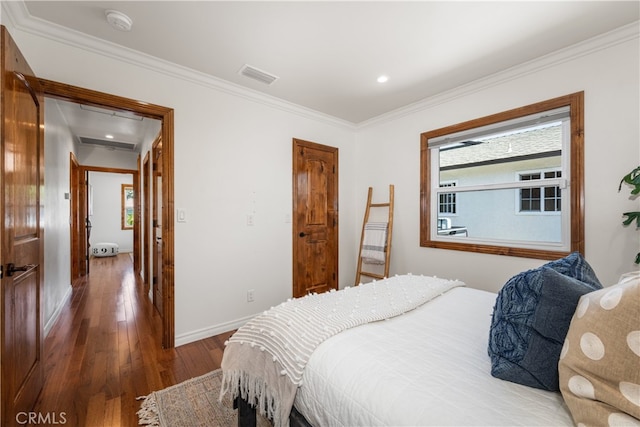 5116 Faust Ave, Lakewood, CA 90713 - bedroom with wood finished floors, multiple windows, crown molding, and recessed lighting