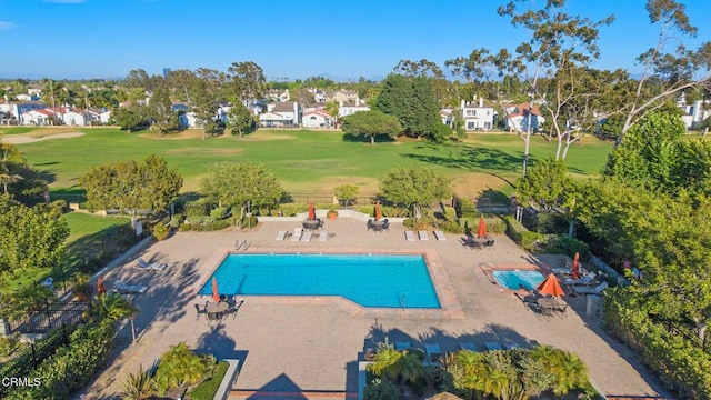 2106 Fox Den Ct, Oxnard, CA 93036 - community pool with a patio, a residential view, and view of golf course