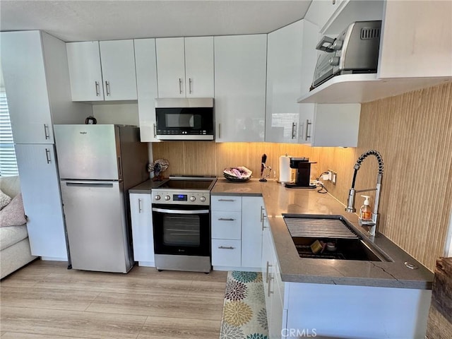 352 27th St, Hermosa Beach, CA 90254 - photo 42