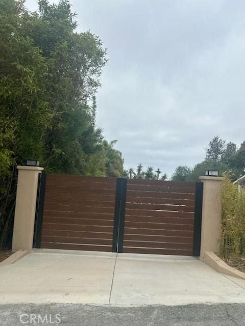 1570 Burgundy Rd, Encinitas, CA 92024 - view of gate