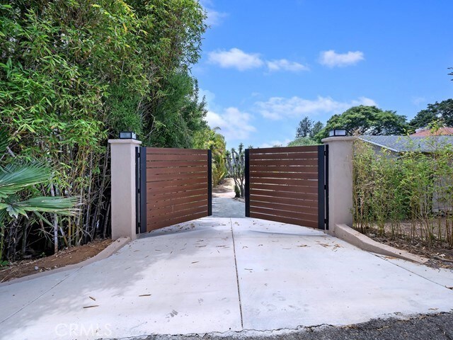1570 Burgundy Rd, Encinitas, CA 92024 - photo 3