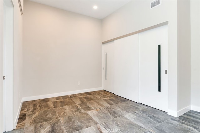 1922 Edgefair Ln, Redlands, CA 92373 - unfurnished bedroom featuring a closet and recessed lighting