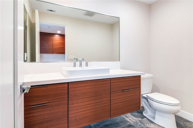 1922 Edgefair Ln, Redlands, CA 92373 - bathroom featuring vanity and toilet