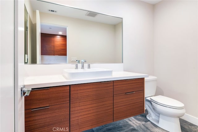 1922 Edgefair Ln, Redlands, CA 92373 - bathroom featuring vanity and toilet