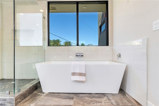 1922 Edgefair Ln, Redlands, CA 92373 - full bath featuring tile walls and a freestanding bath