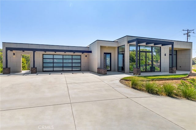1922 Edgefair Ln, Redlands, CA 92373 - modern home with driveway and a garage