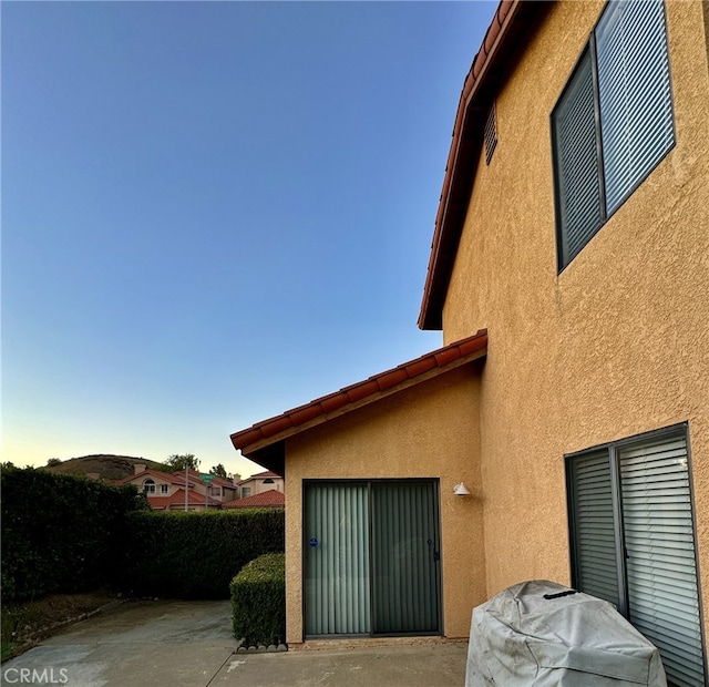 6159 Fleetwood Ln, Chino Hills, CA 91709 - exterior space with stucco siding and a patio area