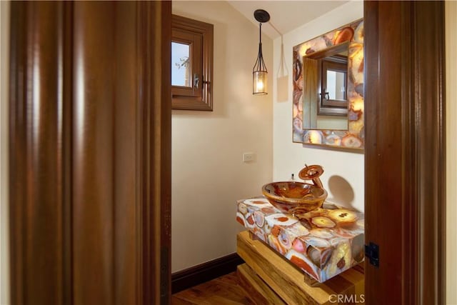3300 Ocean Blvd, Corona Del Mar, CA 92625 - hallway with a sink and wood finished floors