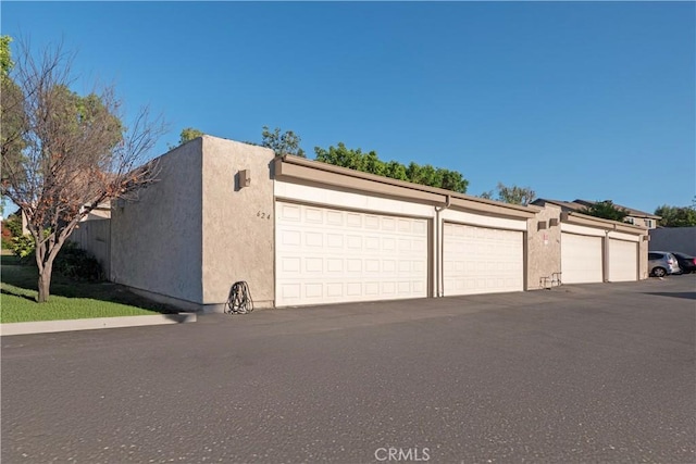 624 Pamela Kay Ln, La Puente, CA 91746 - view of garage