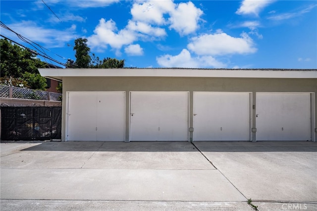 1575 Via Capri Unit 6, Laguna Beach, CA 92651 - view of garage