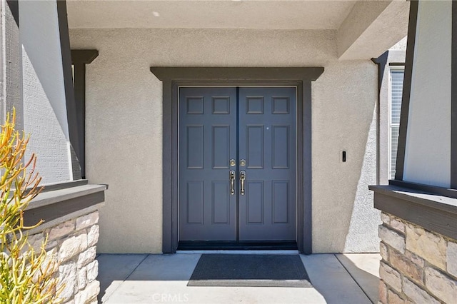 33883 Vinca Ln, Murrieta, CA 92563 - entrance to property with stucco siding