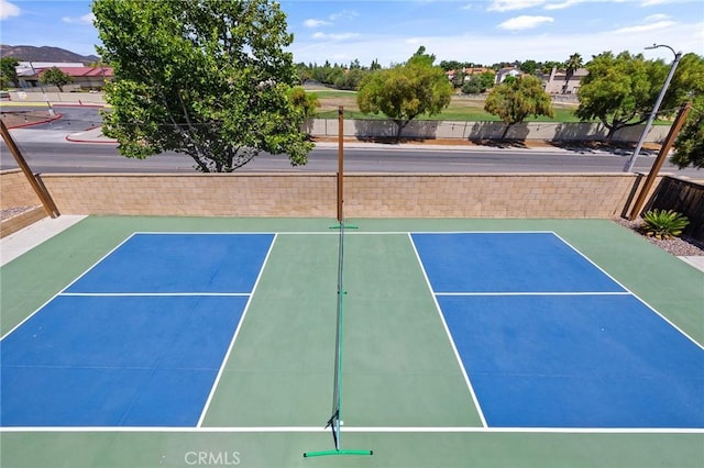 33883 Vinca Ln, Murrieta, CA 92563 - view of tennis court with community basketball court