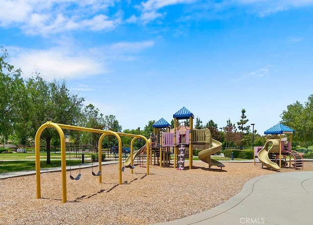 33883 Vinca Ln, Murrieta, CA 92563 - view of community jungle gym