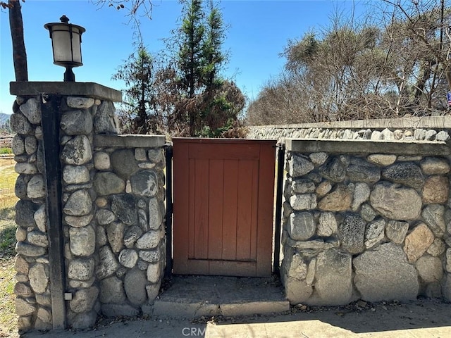 416 E Altadena Dr, Altadena, CA 91001 - photo 1
